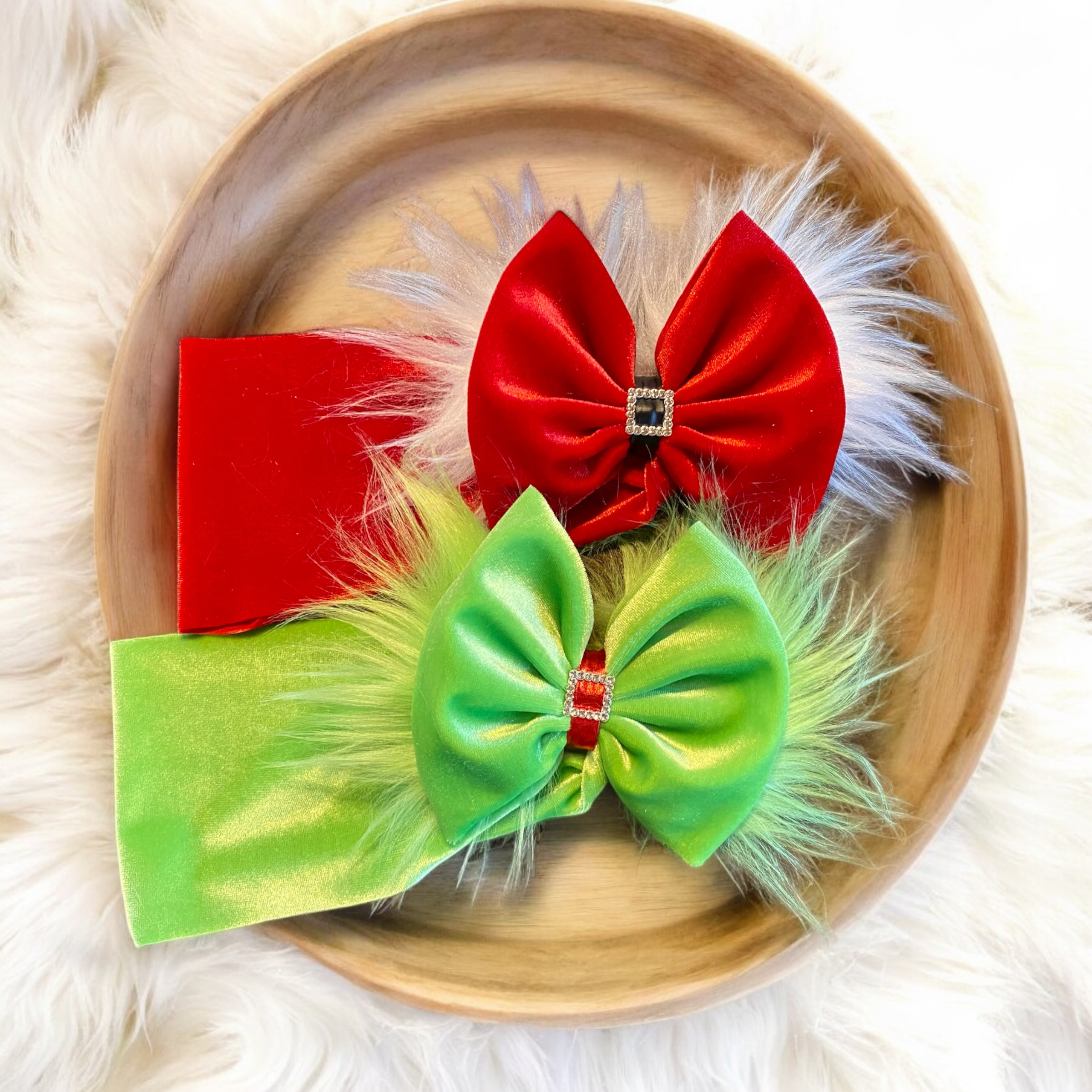 CHRISTMAS FUR BOWS